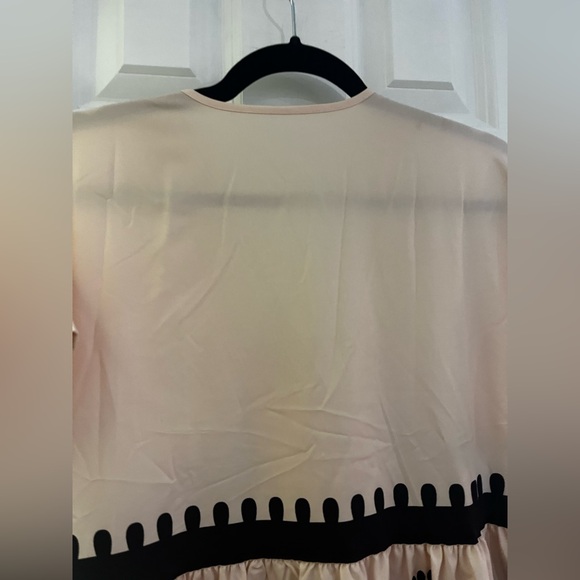 Elegant Black and White Patterned Dress - Picture 6 of 7